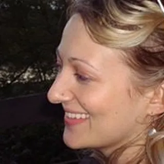 Jennifer J.