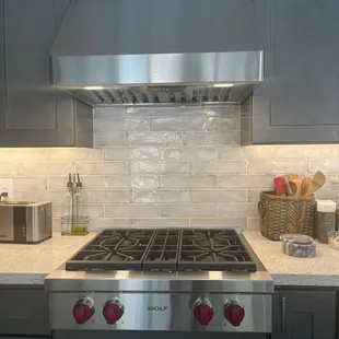 Cooktop and vent hood