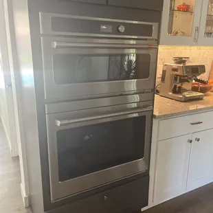 Wall oven