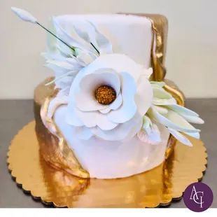 ACI Student made Wedding Cake - skills that can add sentimental value to special events.  AZculinary.edu
