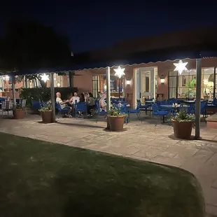 Audubon lounge patio