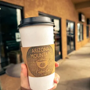 Large latte w/ oat milk