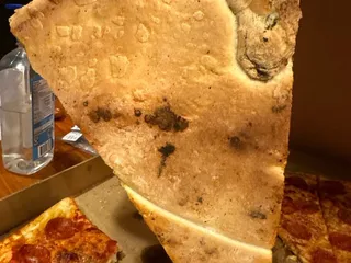 Mama's Famous Pizza & Heros