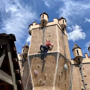 Climbing wall