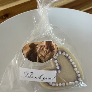 The royal icing cookies we received