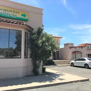 Outside view of ASAOM college. Come visit us!   2856 E. Fort Lowell Rd., Tucson AZ 85716