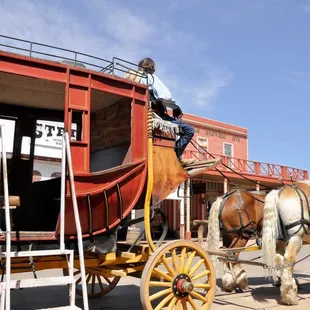 Tombstone Stagecoach along historic Allen Street.