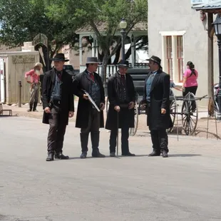 Gunfights DAILY at Tombstone's OK Corral...