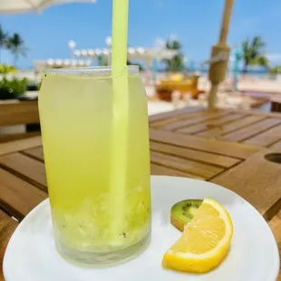 Kiwi Lemonade!