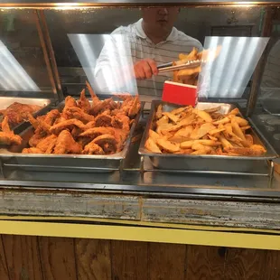 Chicken fresh out the fryer don't gimme that stuff that's been sitting