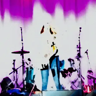 Bri Bagwell does an acoustic set