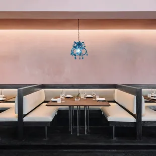 Cozy dining room seating