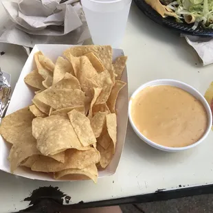 Regular Chile Con Queso Dip &amp; Chips