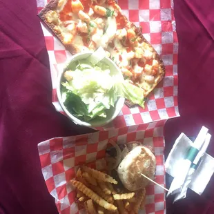 Shrimp flatbread and tenderloi steak sandwich Must try, super delicious.