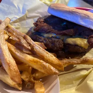 Bacon Cheeseburger- 1lb.  French Fries - Small