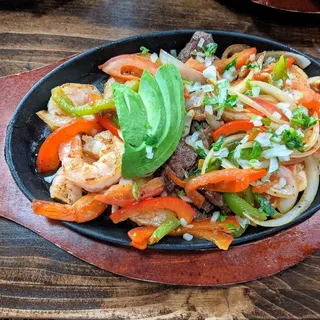 Fajitas Cielo, Mar, Y Tierra