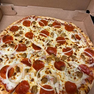 16" Large Thin Crust Pizza Extra Cheese