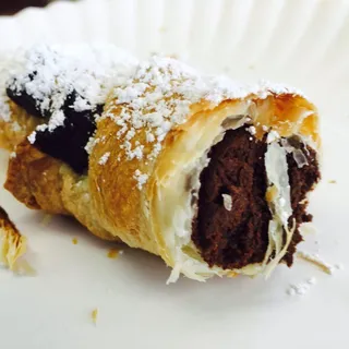 Chocolate Cream Horn