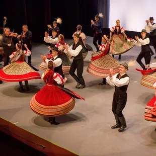 Armstrong Auditorium, Hungarian State Folk Ensemble
