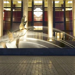 Armstrong Auditorium, Swans in Flight, sculpture