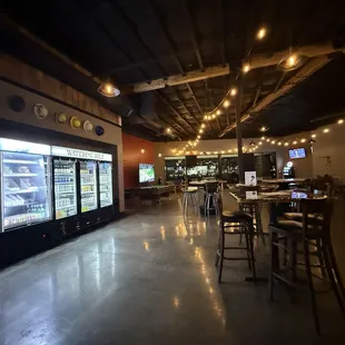 Open seating, plenty of room