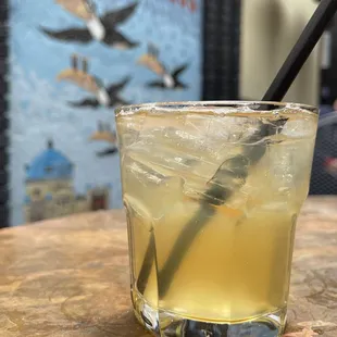 Arnie's Bar in Blue Dome District - Whiskey Ginger