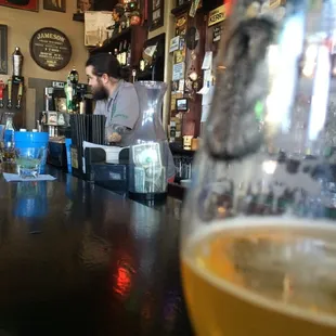 This guy Sean is an awesome bar tender! Always fast service no matter how busy Arnies is. Recommend coming to this place any day