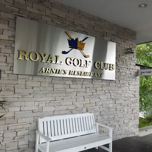 the entrance to the royal golf club