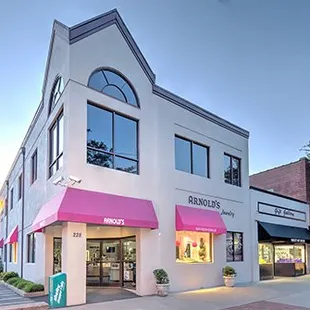 Arnold's Jewelry and Gift Gallery exterior
