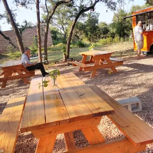 outdoor eating area