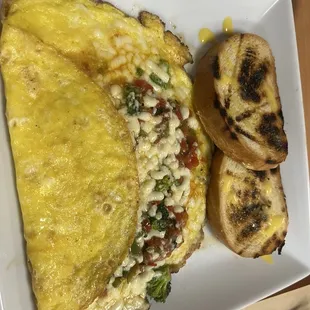 Vegetarian Omelet with toast