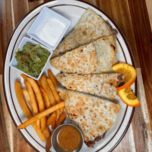 Quesadilla (meat of your choice)