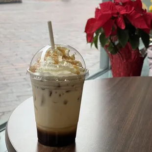 Ice caramel vanilla latte