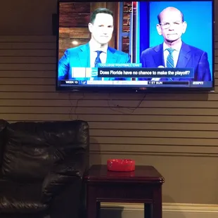 This place has tons of great couches and chairs, with plenty of TVs also!