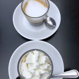 Hot Espresso Macchiato Hot Espresso con Panna