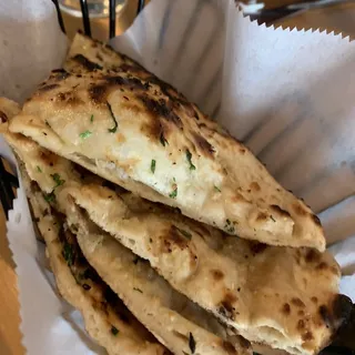 D15. Garlic Naan