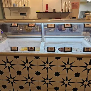 sushi and sashimi, interior