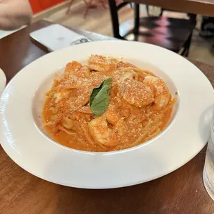 Linguine Pink Scampi