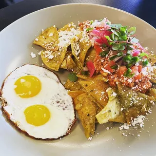 Breakfast Chicken Tinga Chilaquiles