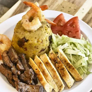 Mofongo Aroma 
Churrasco 
Pechuga de pollo
Camarones