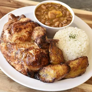 The best Chicken in Orlando, only in Aroma Latin Cuisine!!!