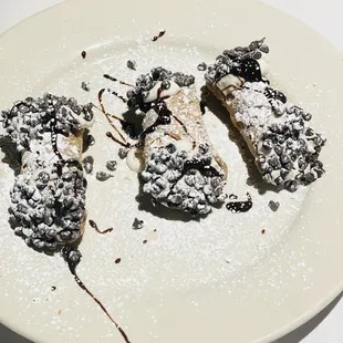 Cannoli!