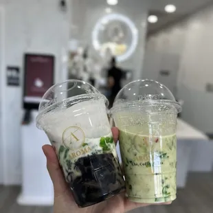 Color Dessert with Grass Jelly &amp; Smashed Avocado