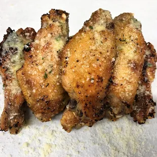 Baked wings with garlic parmesan sauce
