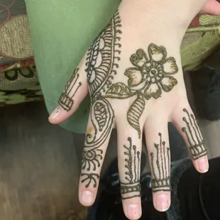 Henna tattoo