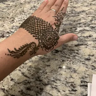 Henna tattoo