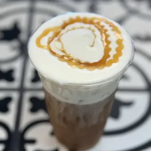Caramel ice latte