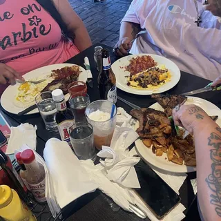 Meatlovers Omelettee