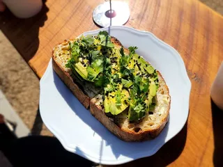 Mom 'n 'em Coffee & Wine