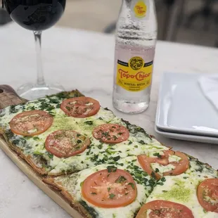 Margherita flatbread ($2 off during happy hour)